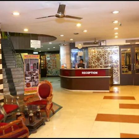 Hotel Ng Paradise Jagādhri エクステリア 写真